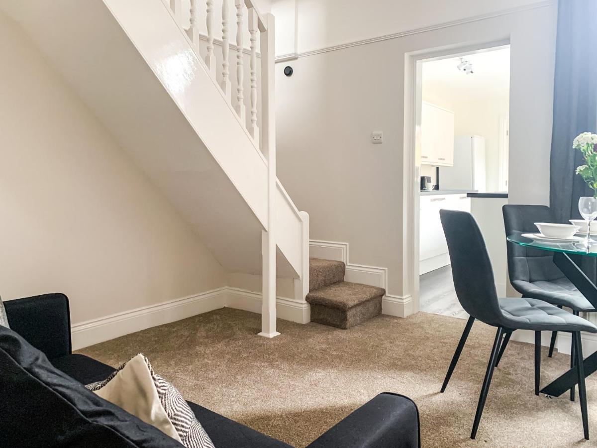 Апартаменты Cedar House - Quaint Victorian With Free Parking